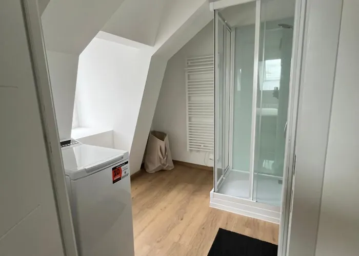 Lescapade Cherbourgeoise Proche Naval Apartment *